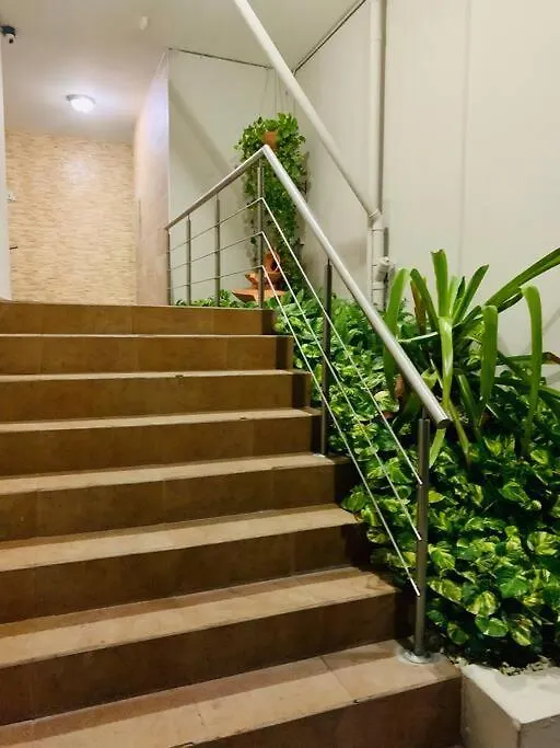 Excellent Location Near Everything, Sparkling 尧科